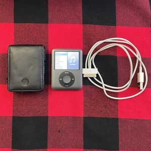3rd Generation 8gb iPod Nano (Black)
